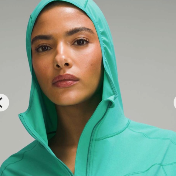 NWOT Lululemon Mist Over Windbreaker - Picture 5 of 11